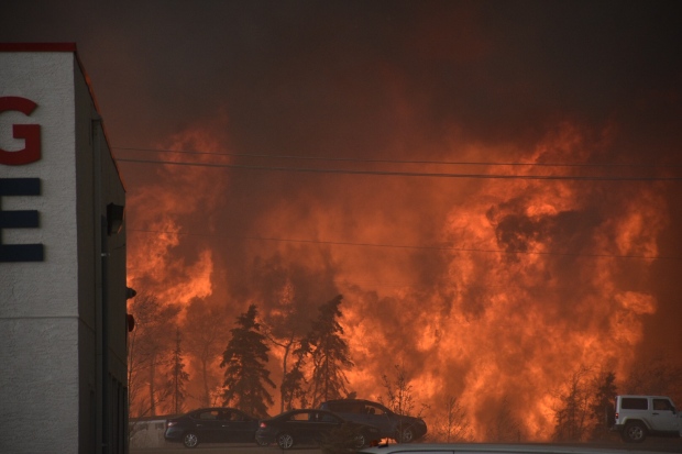 fort-mcmurray-fire fort-mcmurray-fire